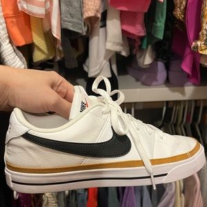 Nike court womens 8.5